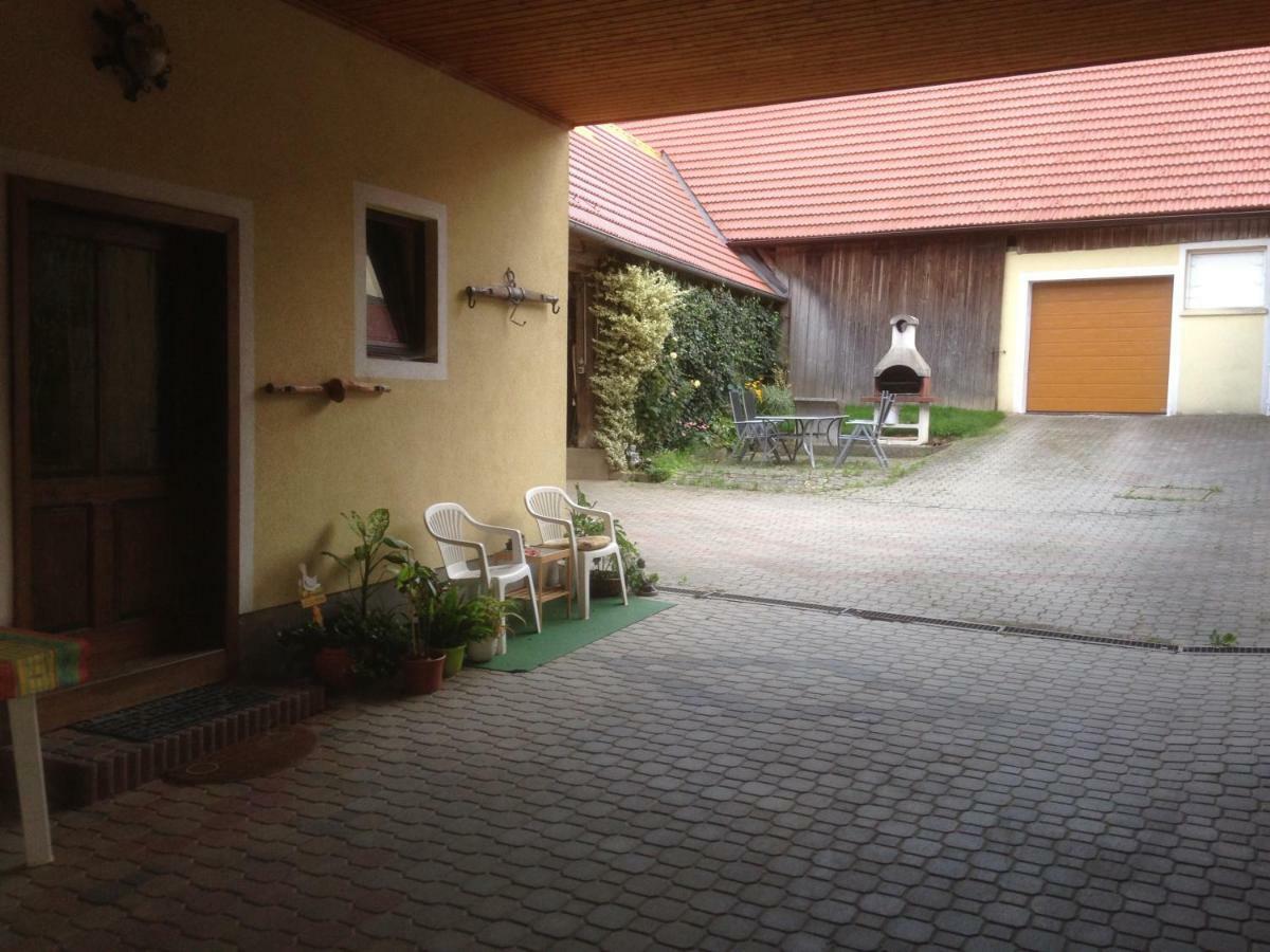 Amstetter'S Ferienwohnung Waldenstein  Bagian luar foto
